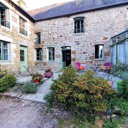 Hotel Le Cheval Blanc Carrouges Zewnętrze zdjęcie