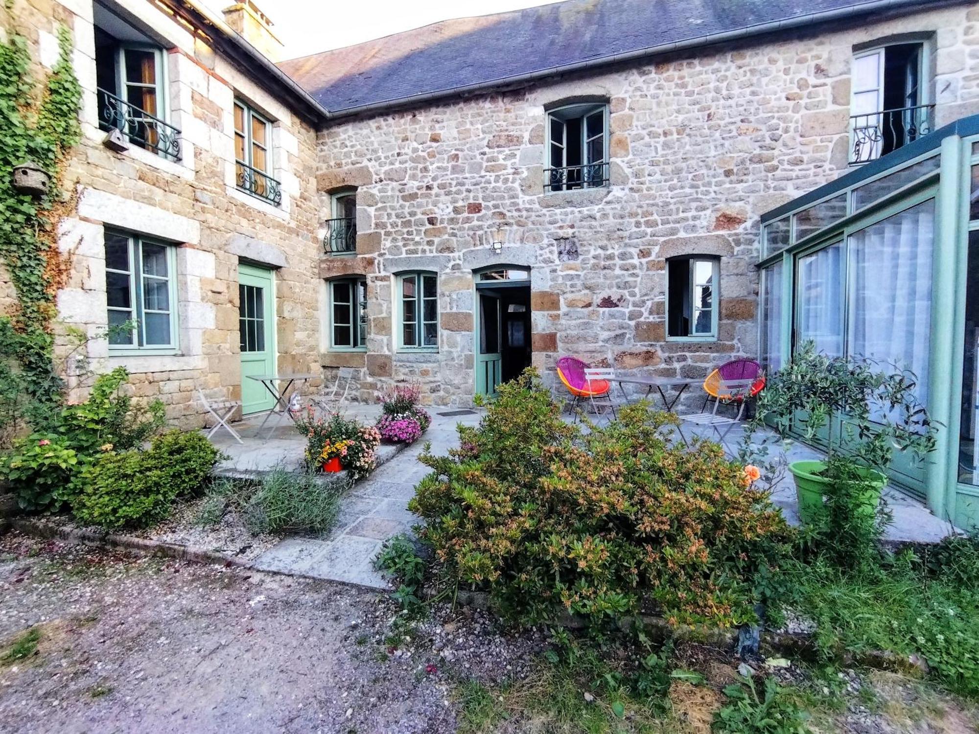Hotel Le Cheval Blanc Carrouges Zewnętrze zdjęcie